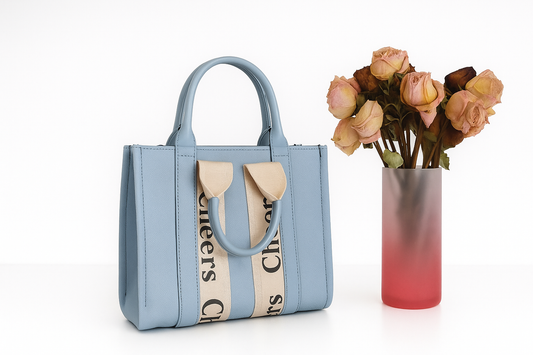 Cartera Cheers